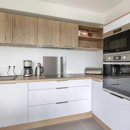 Holiday home A 210m De La Plage, Jolie Maison Pour 6 Sarzeau