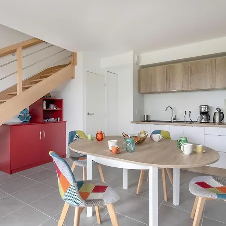 Holiday home A 210m De La Plage, Jolie Maison Pour 6 Sarzeau